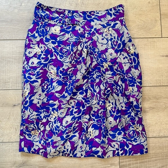 ANTHROPOLOGIE Fei blue and purple floral silk skirt with sequin detail size 0 - Picture 2 of 12